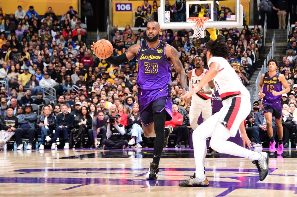 并激励他们 并激励他们