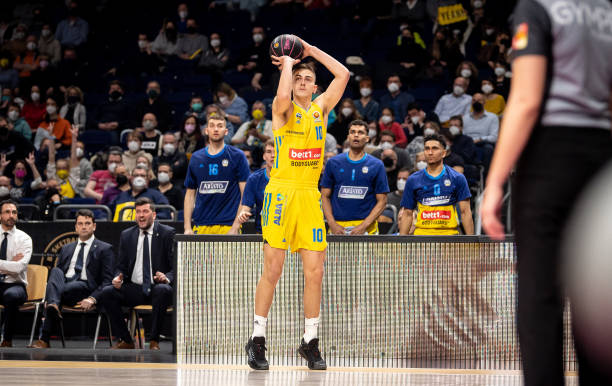 对方多拍相 对方多拍相