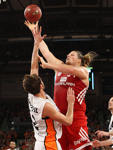 与此同时 与此同时